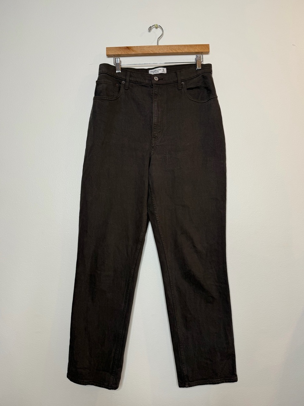 Abercrombie Curve Love The 90s Straight Ultra High Rise Chocolate Brown Jeans 10